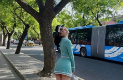 玩丝袜的小姐姐图片,探寻小姐姐的时尚魅力