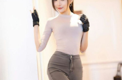 王馨瑶紧身运动服饰,紧身运动服饰魅力全解析