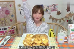 小姐姐卖甜甜圈视频,小姐姐带你领略甜甜圈的魅力